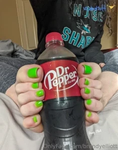 Brandyelliott - would y all be interested in watching someone fuck my