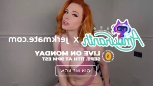 Amouranth - its back to school season right wondering if theres