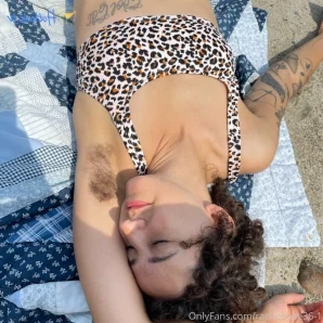 Rachelmae36-1 - Which is your favorite hairy armpits or bush