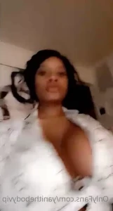 Yanithebodyvip - NEW close-up titty play video in your DMs now babes