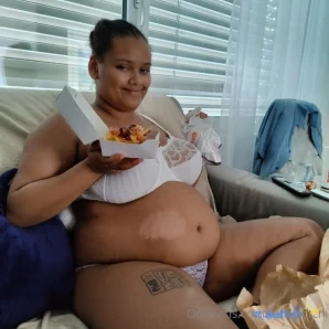 Fattypotchi - Help me get bigger I NEED to grow even faster