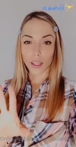Brokelynbabe - Hi baby I am very hornyyyy let s do a videocall or