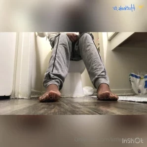 Littleebonyfeet - I don t remember it being this damn annoying to