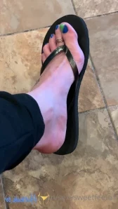 Sexysweetfeeta1 - My stinky tired soles