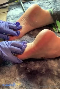 Sexysweetfeeta1 - Crushed this squishy pineapple in slo-mode imagined