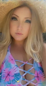 Milkykittykate - Fucking my wet pussy with a dildo in my garage Lots