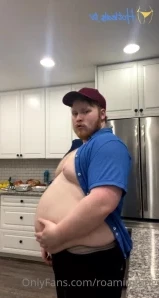 Roaminghog - Big fat jock loves showing off every angle of fat After