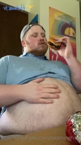 Roaminghog - Just some pics of me looking fat in public