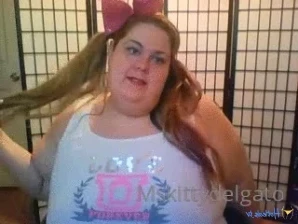 Mskittydelgato - Anyone want to feed a fatty I woke up craving a 