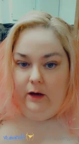 Mskittydelgato - Who wants to call 