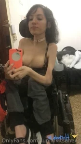 Sunnykitsunexo - Spring is finally here I can eat ice cream all day