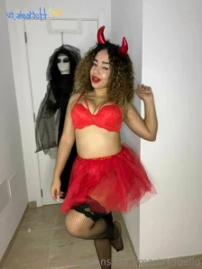 Mariacabello - Bend me over and pound me so hard from behind while