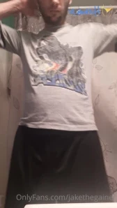 Jakethegainer - Should I post pics X stuff Can I on here Lolol