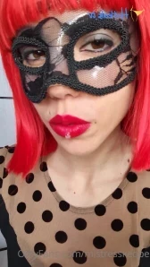 Mistresskeope - BUON 2023 a tutti voi Un 2023 sotto i miei piedi