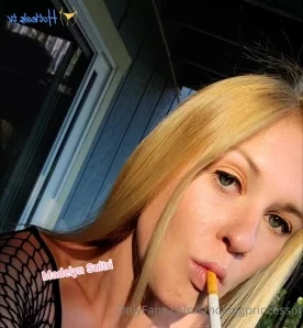 Smokingprincessof - PHOTOSHOOT DAY favblondesmoker 