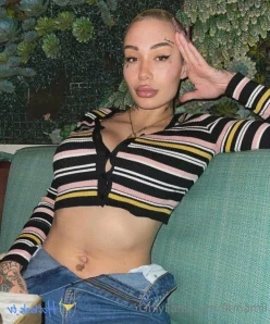 Destinicreams - should I do cam