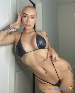 Destinicreams - baby go follow my Twitter for more exclusive content