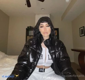 Destinicreams - Dress to impress