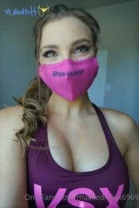 Maskedminx6969 - Feeling vulnerable posting this but I m so wet and