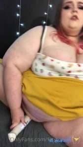 Fatstonerchick - would you make out with me