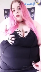 Fatstonerchick - Ok you guys picked that you wanted more fat fetish