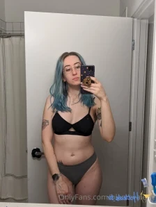 Blamevalerie - I want you to leave handprints on my ass