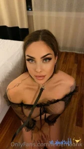 Lexiegreyx - Who wants to enjoy with me