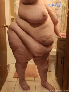 Juicybootybbw - Creating new content