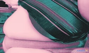 Juicybootybbw - Who doesn t love thick thighs