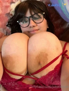 Jokateases - Y all only get to see a little slip