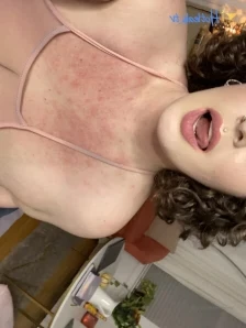 Delilahbrooke - How cute and soft does my body look here