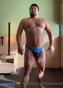 Threeislands - タオル遊び 動画 Bath towel and me movie