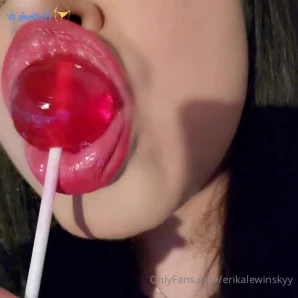 Erikalewinskyy - Birthday tit