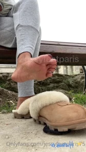 Jessyfeetparis75 - Note my shoes 1 platform 2 Flip flop Havainas 3