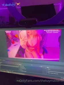 Thekaymaster00 - dream girl in your dream bedroom