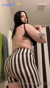 Weepingxdevil - some quick pussy play before bed