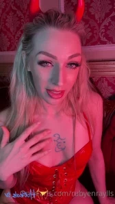 Rubyenraylls - There s nothing I love more than leather boots cut out 