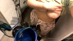 Violamapley2 - Off to buy some piant for my walls 