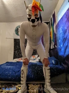 Myk3sr - So there s 4 rubber suits actually 5 I didn t photograph one