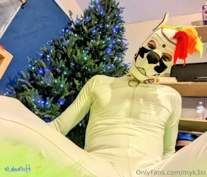 Myk3sr - I m so f cking horny