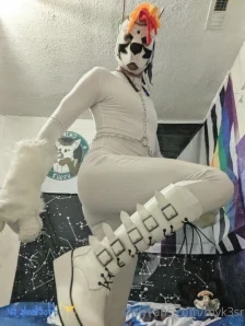 Myk3sr - Ayo I met someone who is cute wish me luck Enjoy this sfw pic