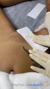 Manithai99 - Mirror Mirror on the wall Who s the Sexiest of Them all 