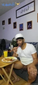 Covell3rd - You want to see how Daddy relieves stress at the office I