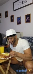 Covell3rd - lol who s up from some asscheek karaoke on today s live