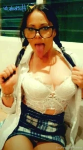 Davens - Tip this pic and I ll DM a pic with the pretty pierced