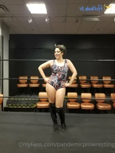 Pandemicprowrestling - Swivel them hips in some tiger shorts