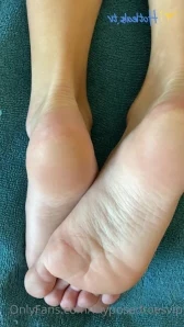 Myposedtoesvip - This is for you all my sole lovers Cum tell me what