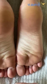 Myposedtoesvip - Happy Saturday Hope my new pedi getting covered in
