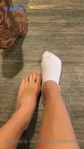 Myposedtoesvip - My new light blue pedicure and soles stroking his