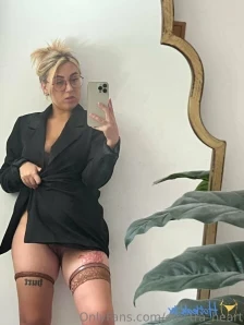 Electra_heart - Grab my waist and bounce me on that cock